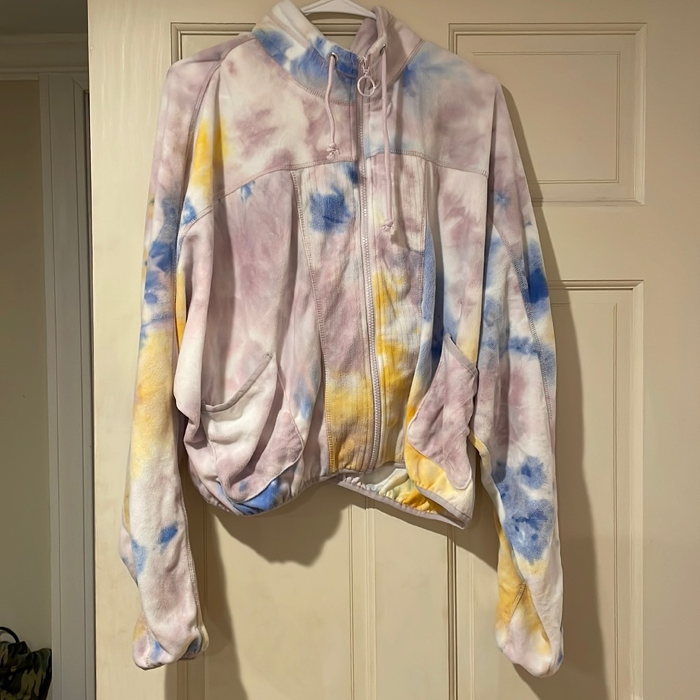 RARE ivory Ella tie dye zip fleece